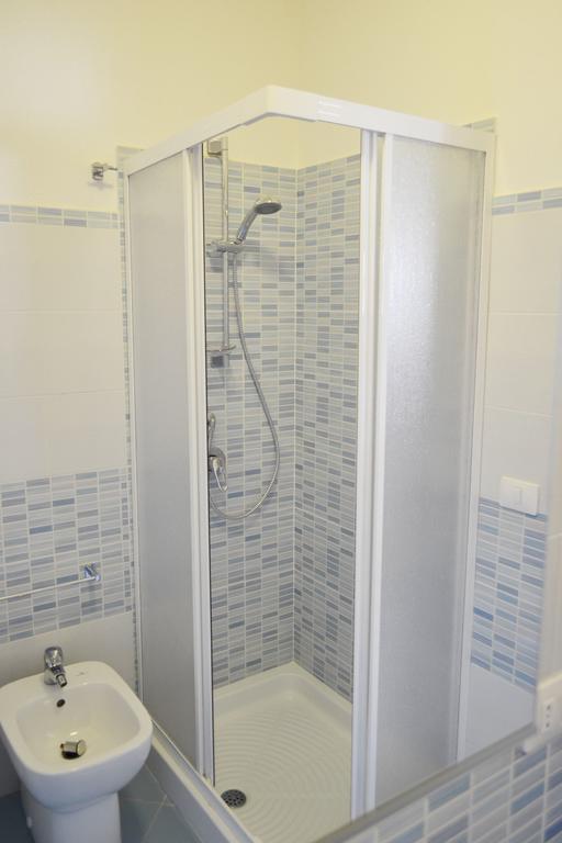Gf Apartments La Vigna Badesi Phòng bức ảnh