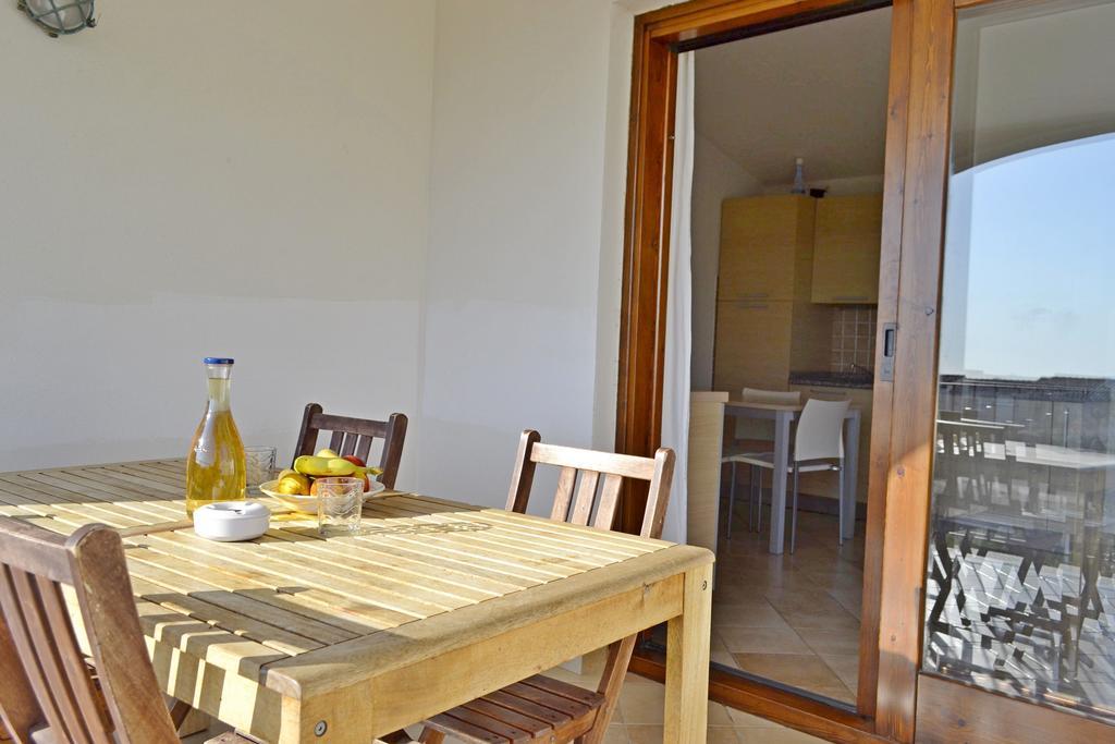 Gf Apartments La Vigna Badesi Phòng bức ảnh